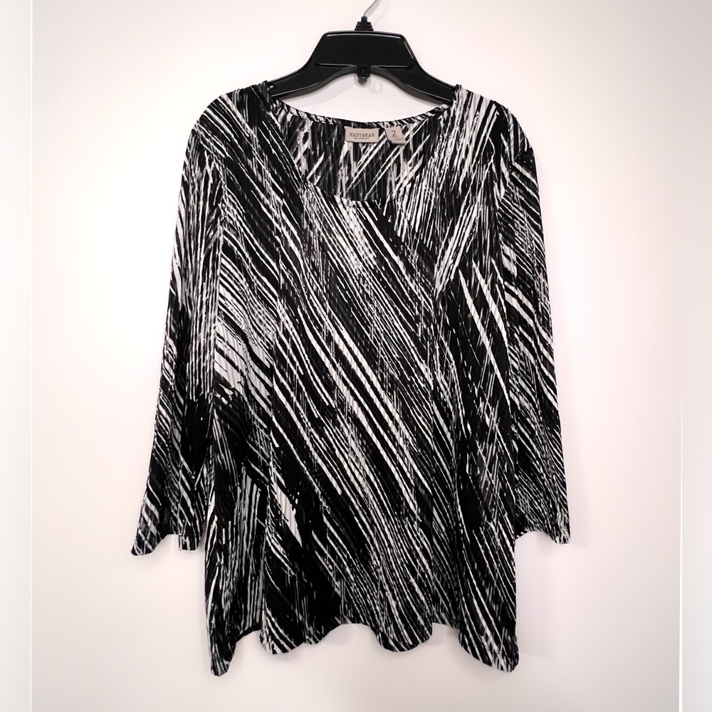 Chico’s Women’s Size Large | Black & White | Ribbed | 3/4 Sleeve | Blouse EUC